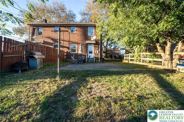 $2,000 | 240 Palmer Street, Easton, PA 18042