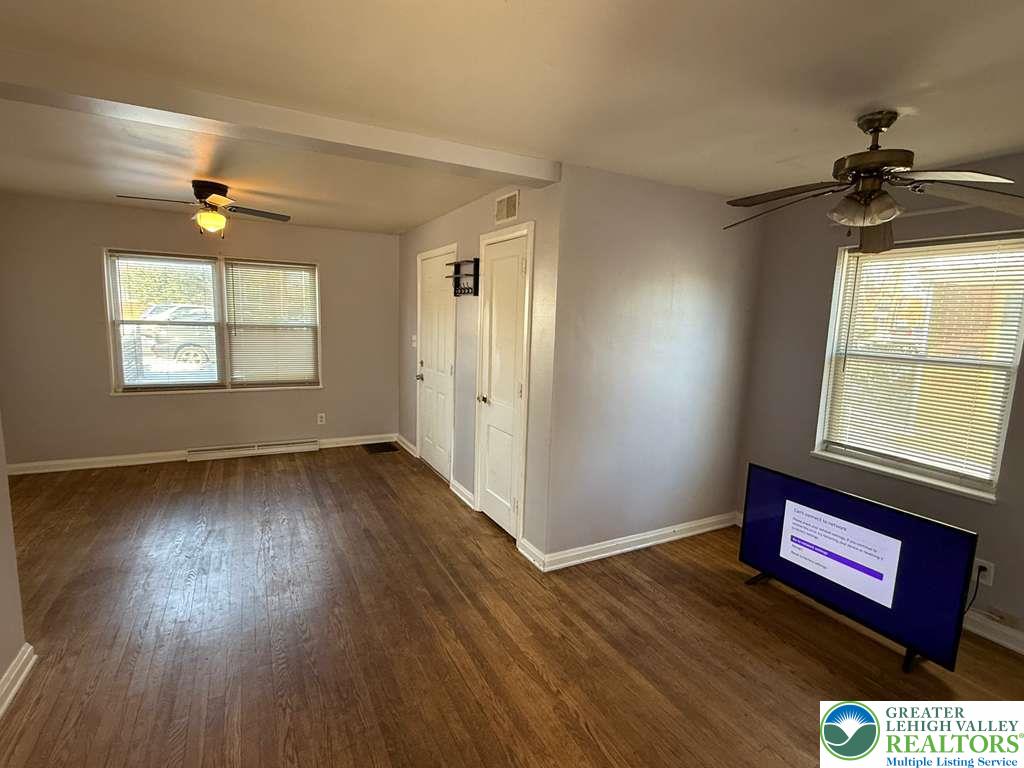 240 Palmer Street Easton, PA 18042 - Photo 4 of 14