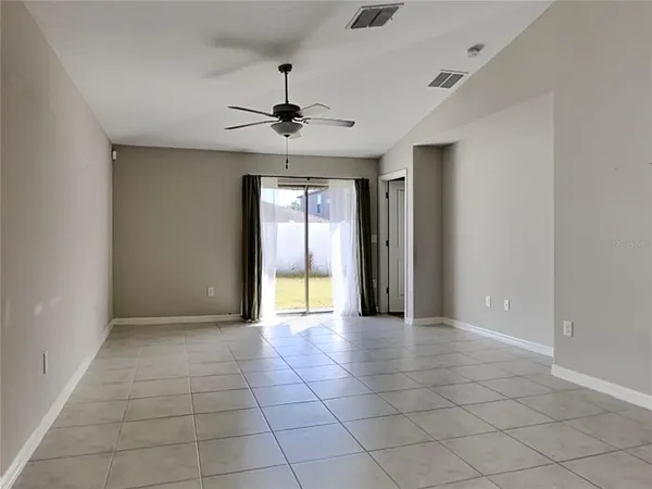 $1,950 | 14620 Dunrobin Drive, Wimauma, FL 33598