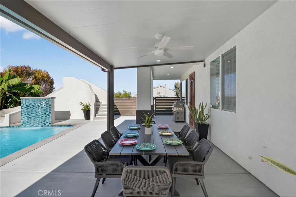 2634 Old Windmill Court Riverside, CA 92503 - Photo 43 of 44 a view of a dining room with furniture window and outside view