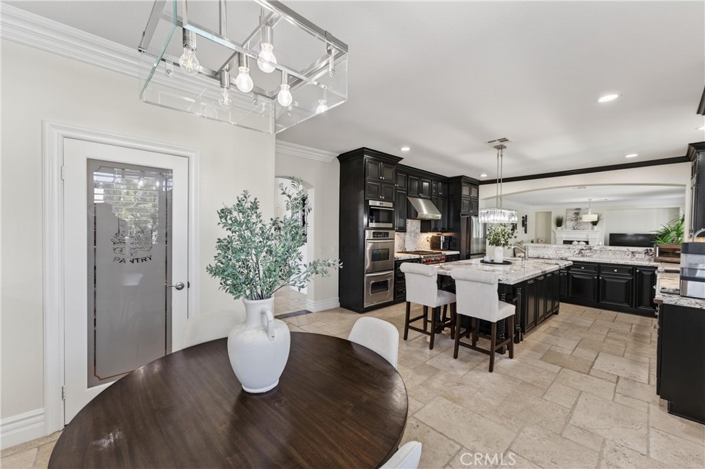 2634 Old Windmill Court Riverside, CA 92503 - Photo 10 of 44 a dining room with furniture and window