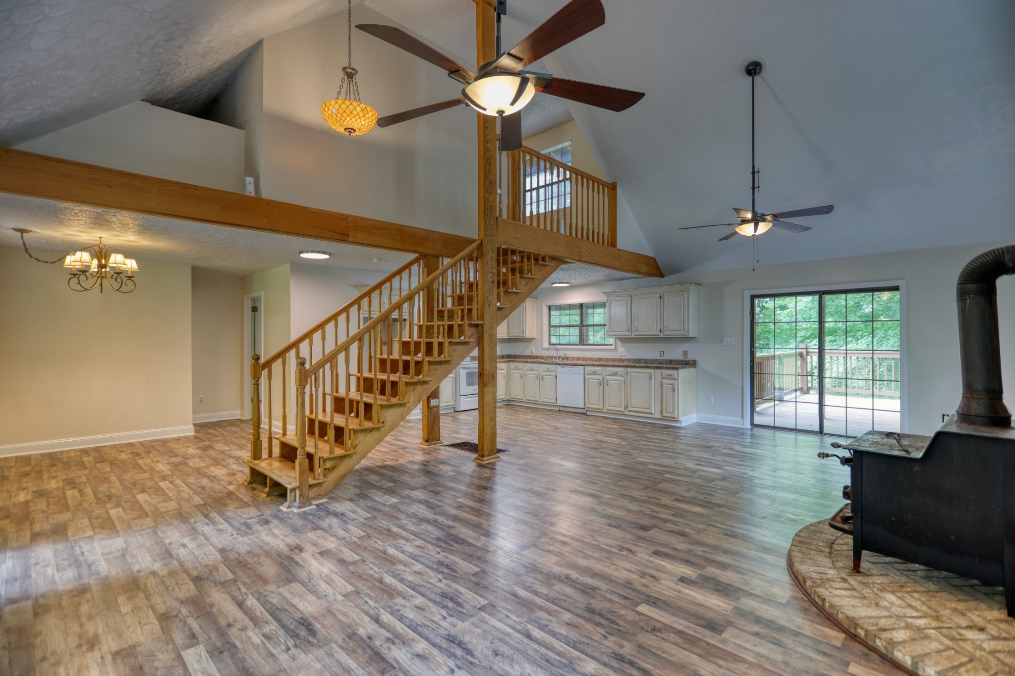 214 West Harper Road Portland, TN 37148 - Photo 3 of 28 a view of an entryway with wooden floor