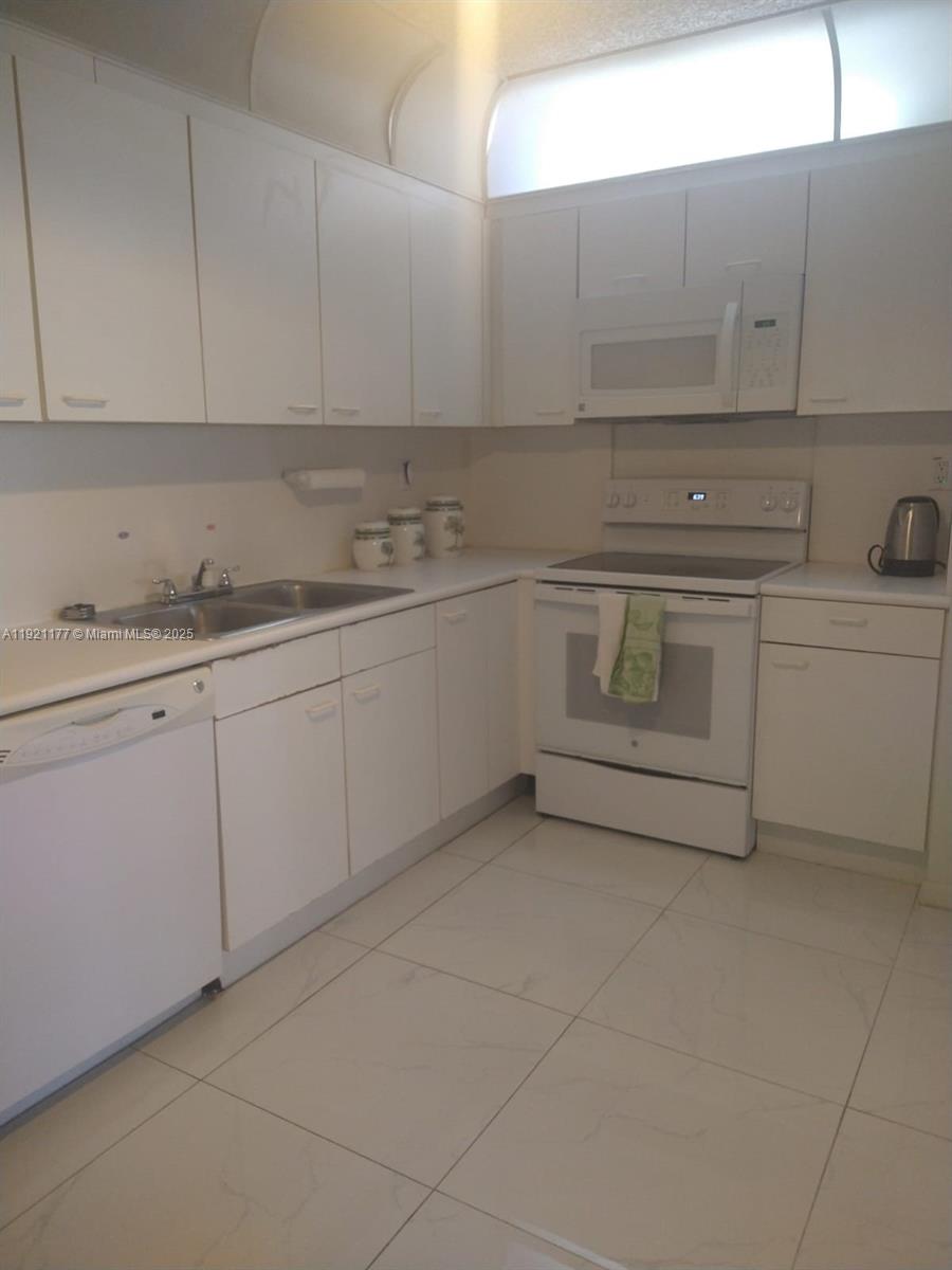 9341 Collins Avenue, Unit 303 Surfside, FL 33154 - Photo 6 of 29