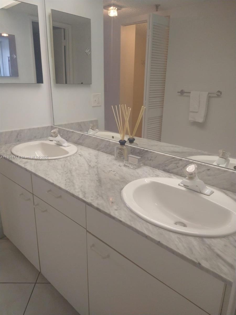 9341 Collins Avenue, Unit 303 Surfside, FL 33154 - Photo 9 of 29