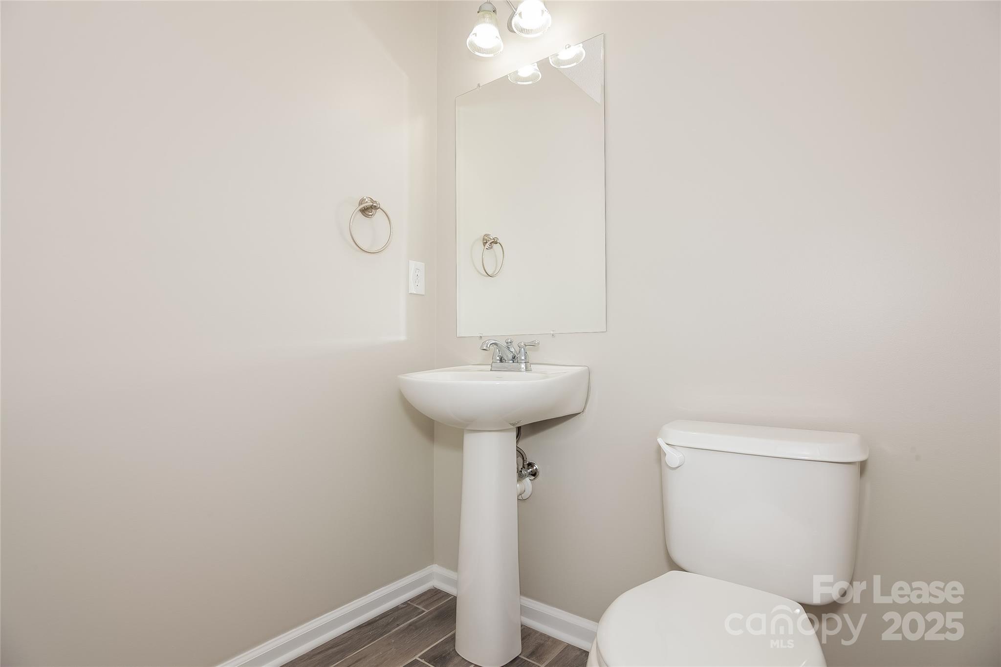 229 Tribune Drive Charlotte, NC 28214 - Photo 14 of 17