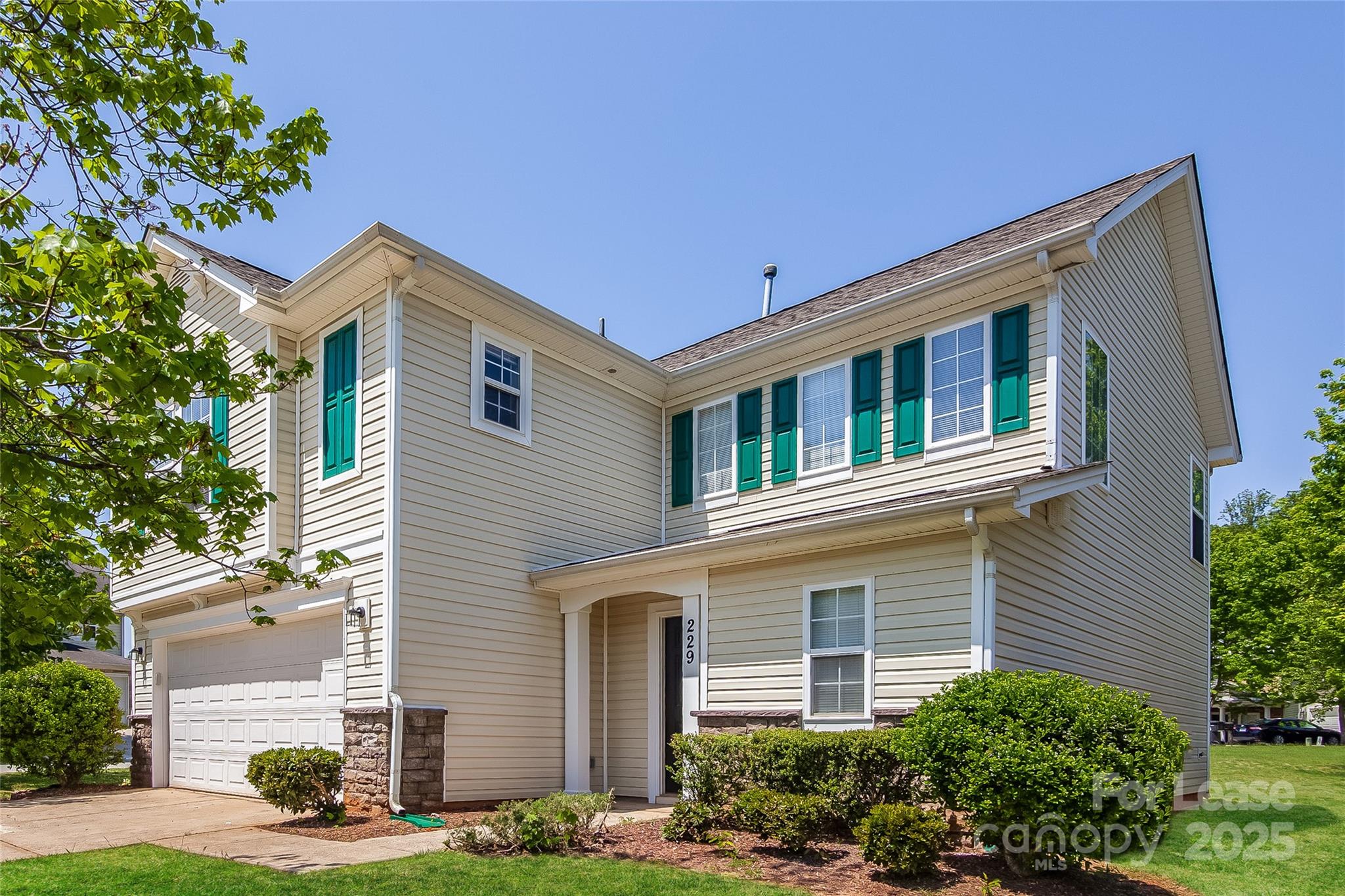 229 Tribune Drive Charlotte, NC 28214 - Photo 4 of 17