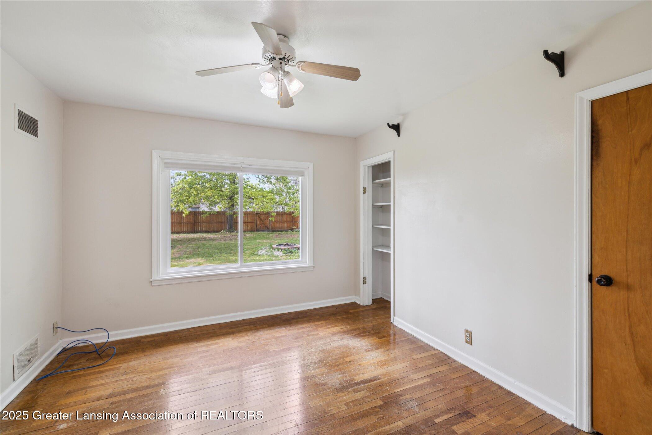 428 East Miller Road Lansing, MI 48911 - Photo 25 of 41 25-428-E-Miller-Rd-Lansing-MI-48911-Wind
