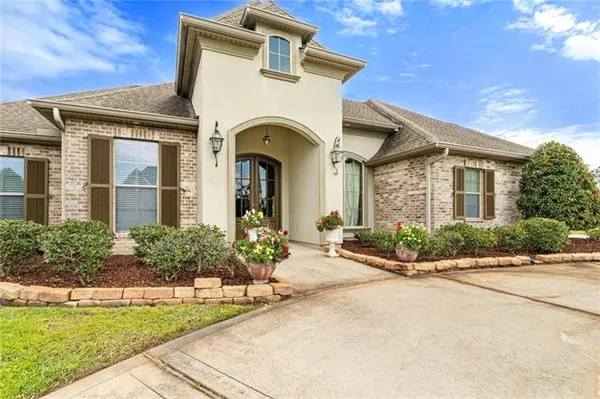 $424,900 | 333 Cypress Lakes Drive, Slidell, LA 70458