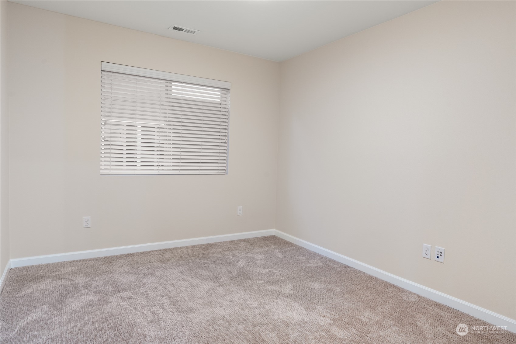 17914 46th Drive Southeast Bothell, WA 98012 - Photo 18 of 38 an empty room with a window