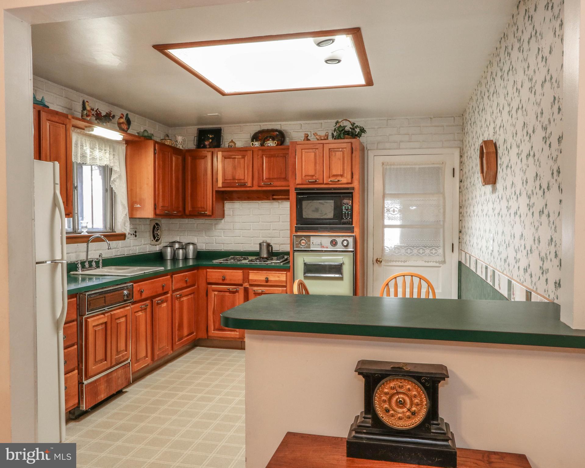 7034 Heather Road Macungie, PA 18062 - Photo 8 of 19 Gallery Image 8