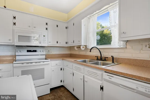 $424,900 | 2856 Lawndale Road, Finksburg, MD 21048