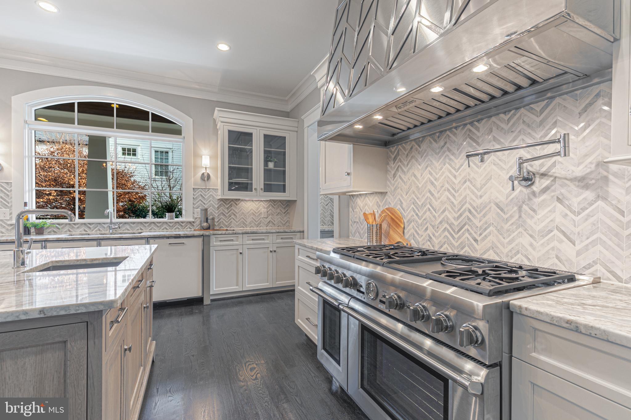 5906 Calla Drive McLean, VA 22101 - Photo 12 of 44