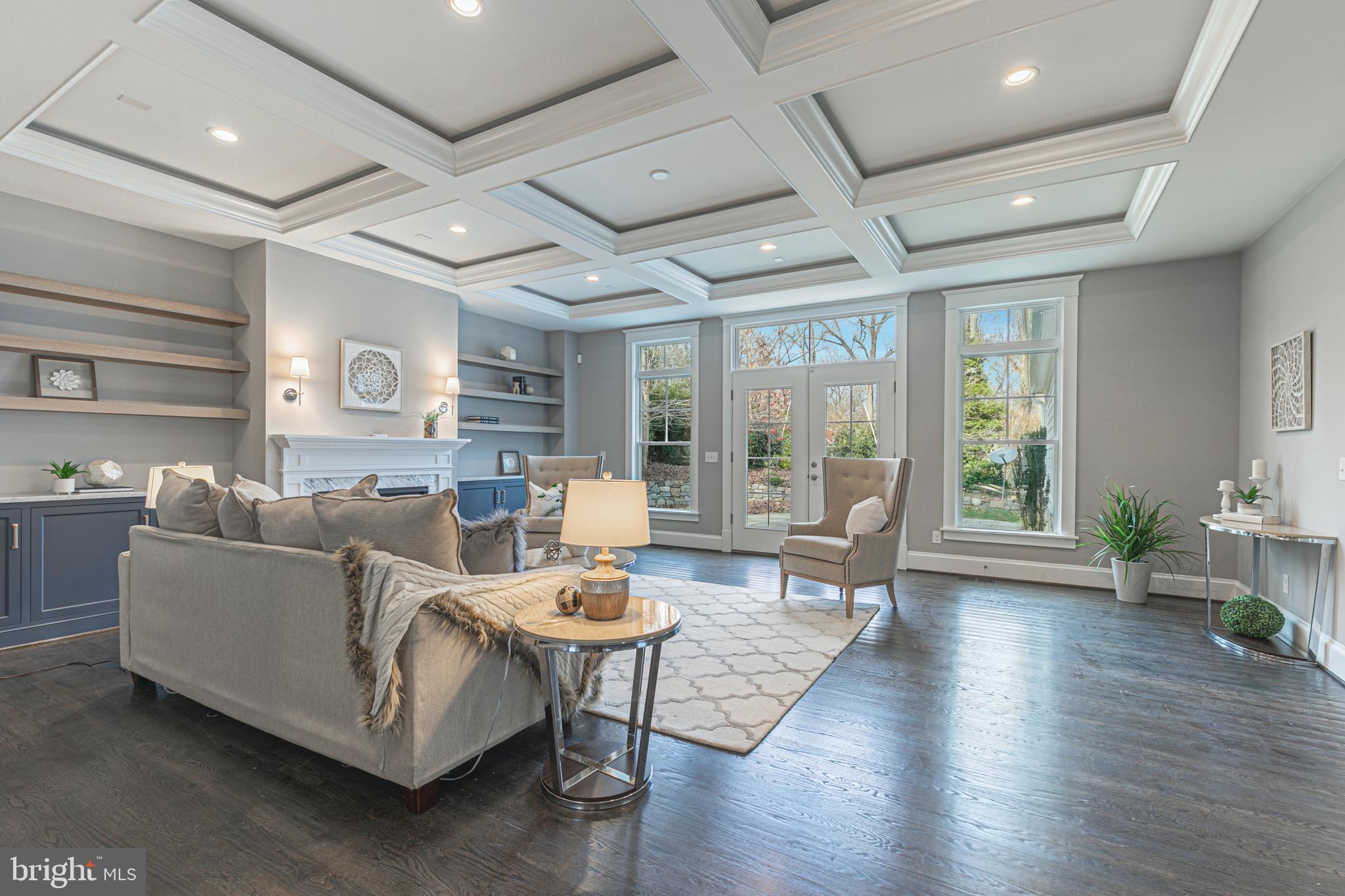 5906 Calla Drive McLean, VA 22101 - Photo 19 of 44 Family Room Open to Kitchen