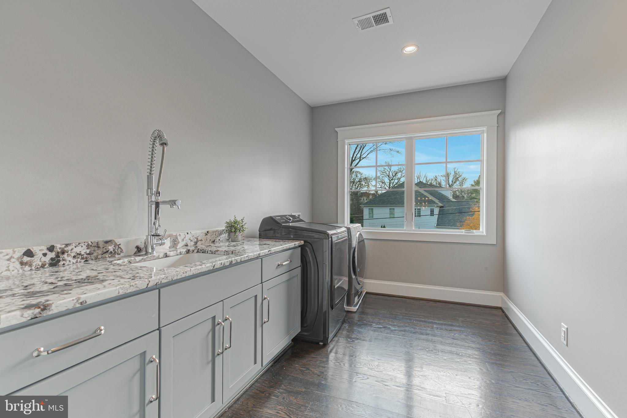 5906 Calla Drive McLean, VA 22101 - Photo 33 of 44 Upper Level Laundry Room
