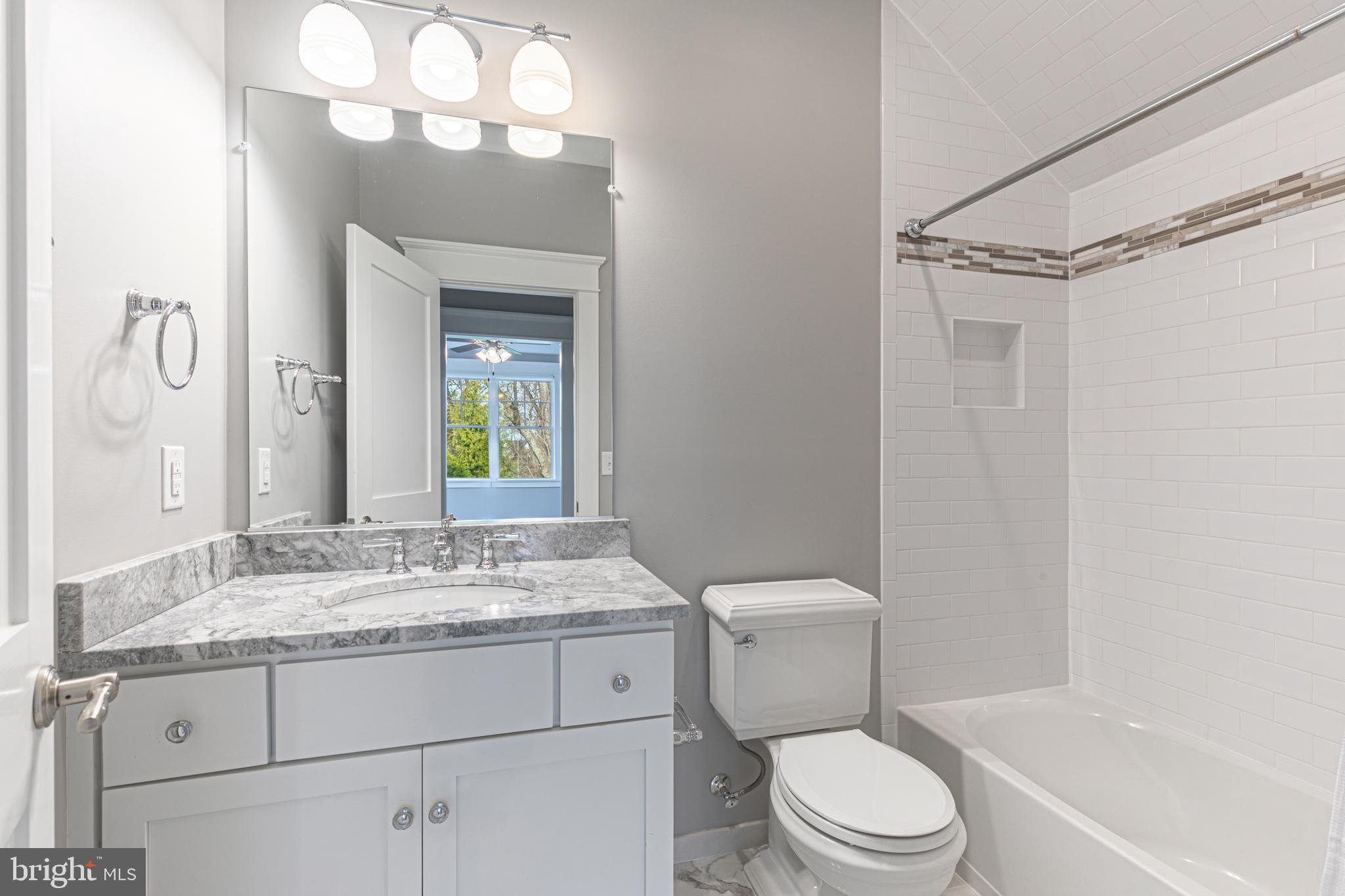 5906 Calla Drive McLean, VA 22101 - Photo 36 of 44 Full Bath off Loft