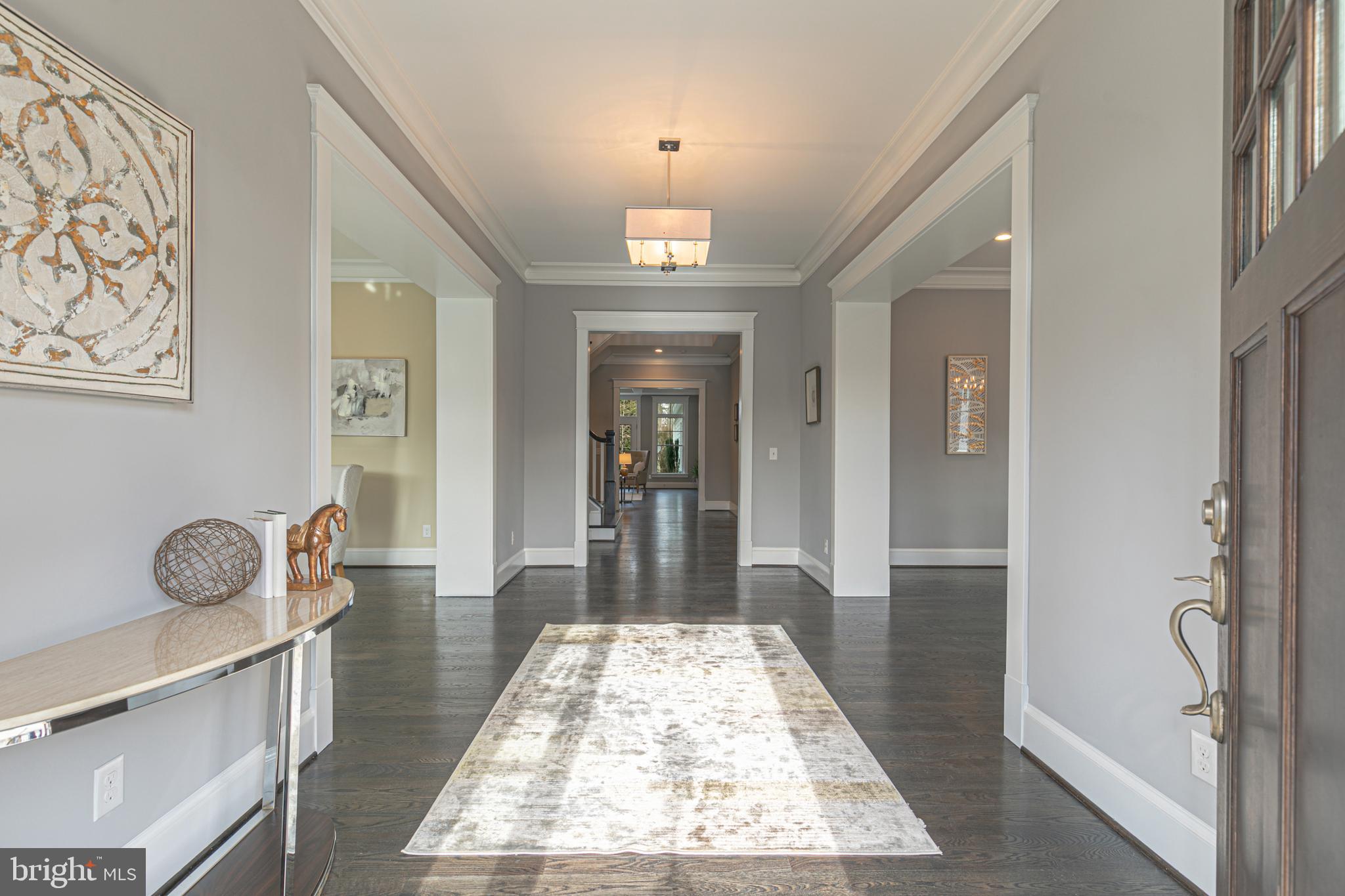 5906 Calla Drive McLean, VA 22101 - Photo 4 of 44 Main Foyer