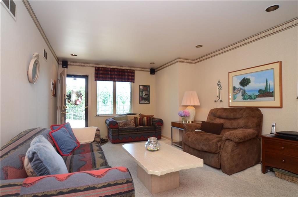 124 Frank Circle Rochester, PA 15074 - Photo 4 of 23 Family Room