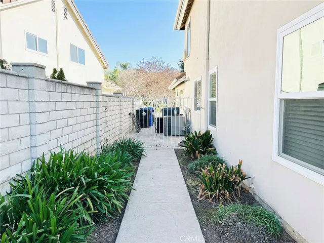 $3,600 | 29017 Rosewood Lane, Highland, CA 92346