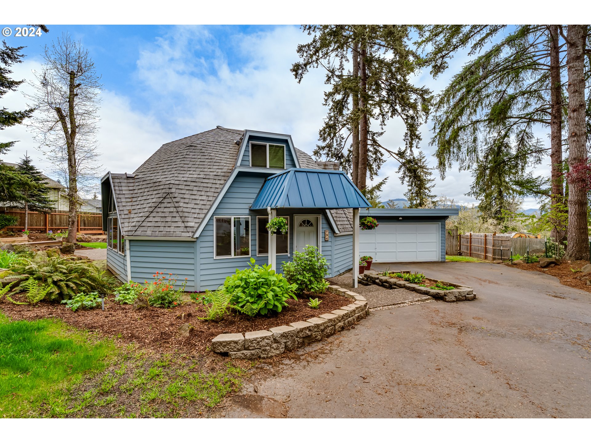 796 South 70th Street Springfield, OR 97478 - Photo 1 of 22 Gallery Image 1