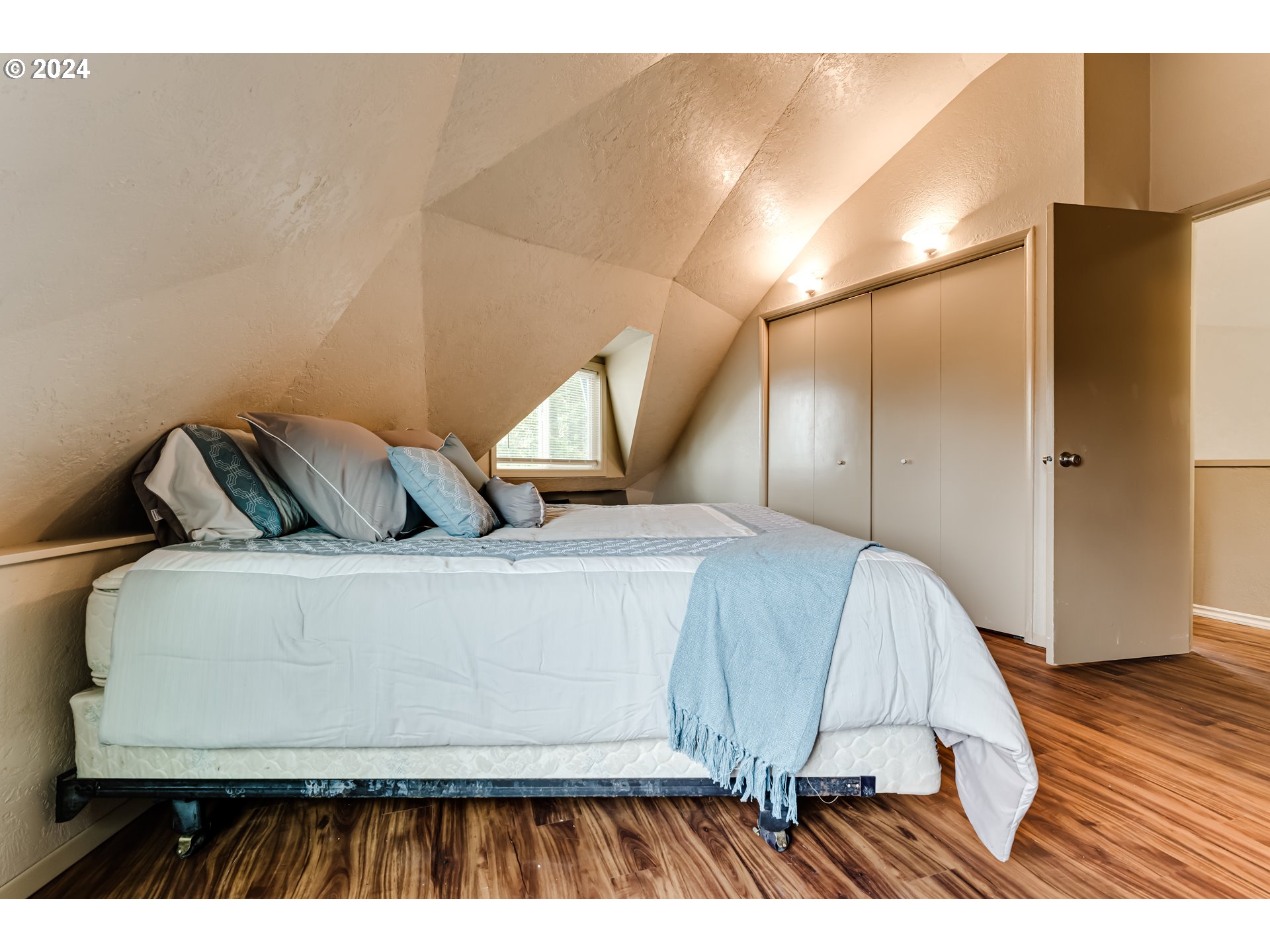 796 South 70th Street Springfield, OR 97478 - Photo 17 of 22 Bedroom
