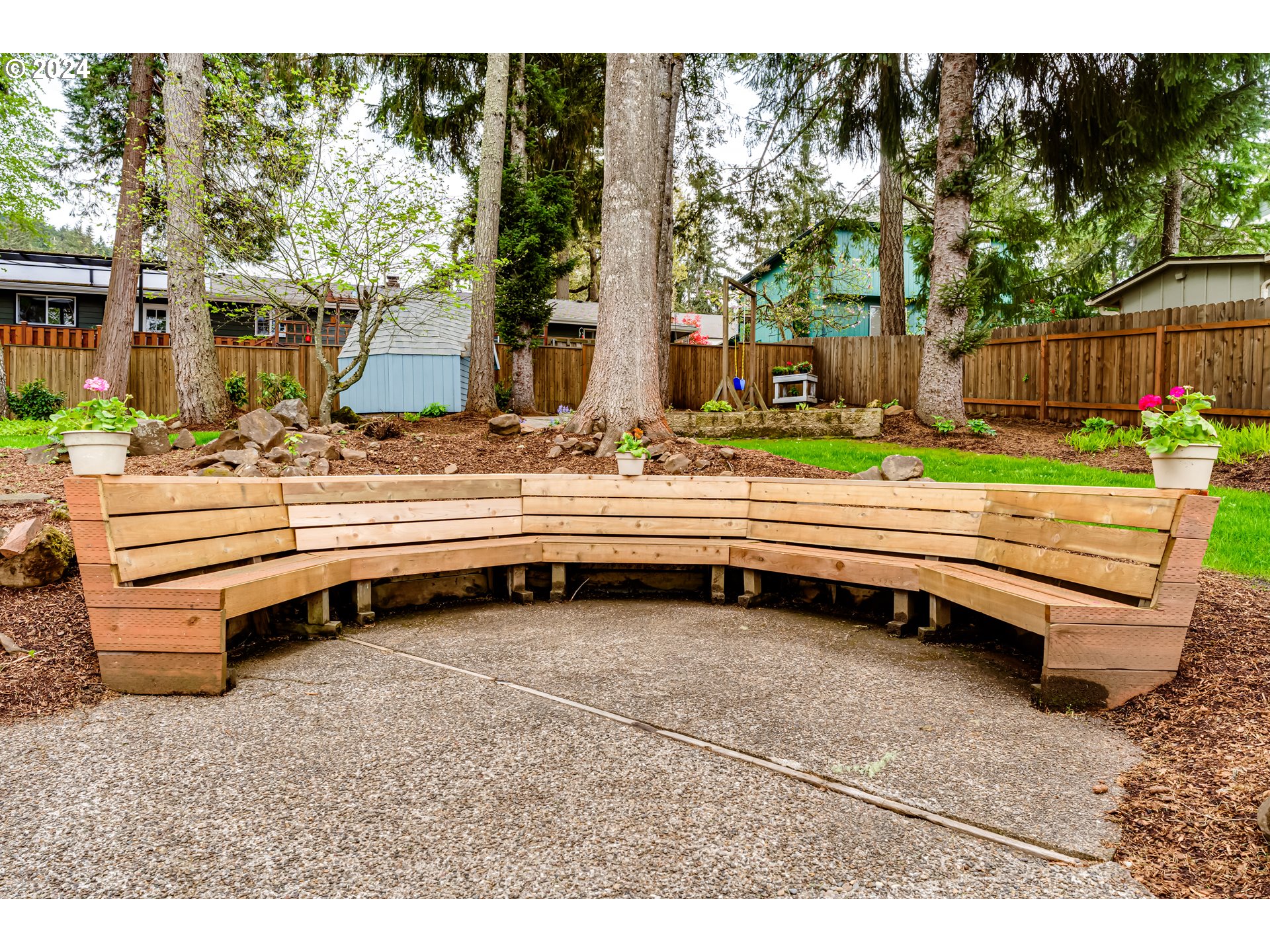 796 South 70th Street Springfield, OR 97478 - Photo 4 of 22 Patio