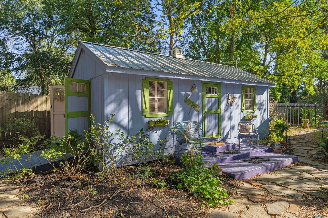 18162 Atkinson Lane Conroe, TX 77384 - Photo 33 of 50 AirBnb in back with separate entrance and parking.