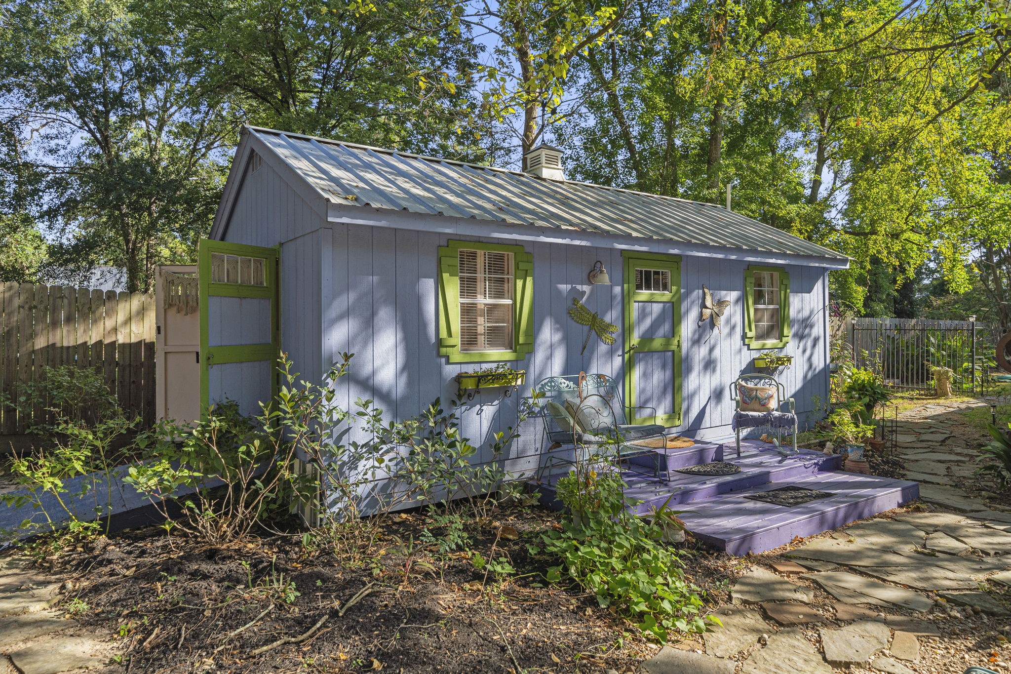 18162 Atkinson Lane Conroe, TX 77384 - Photo 38 of 50 a front view of house with a garden