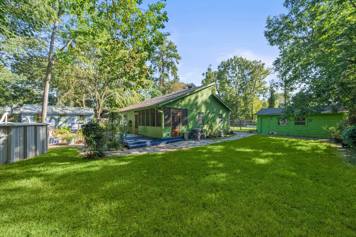 18162 Atkinson Lane Conroe, TX 77384 - Photo 7 of 50 Plenty of space on side yard in the back.