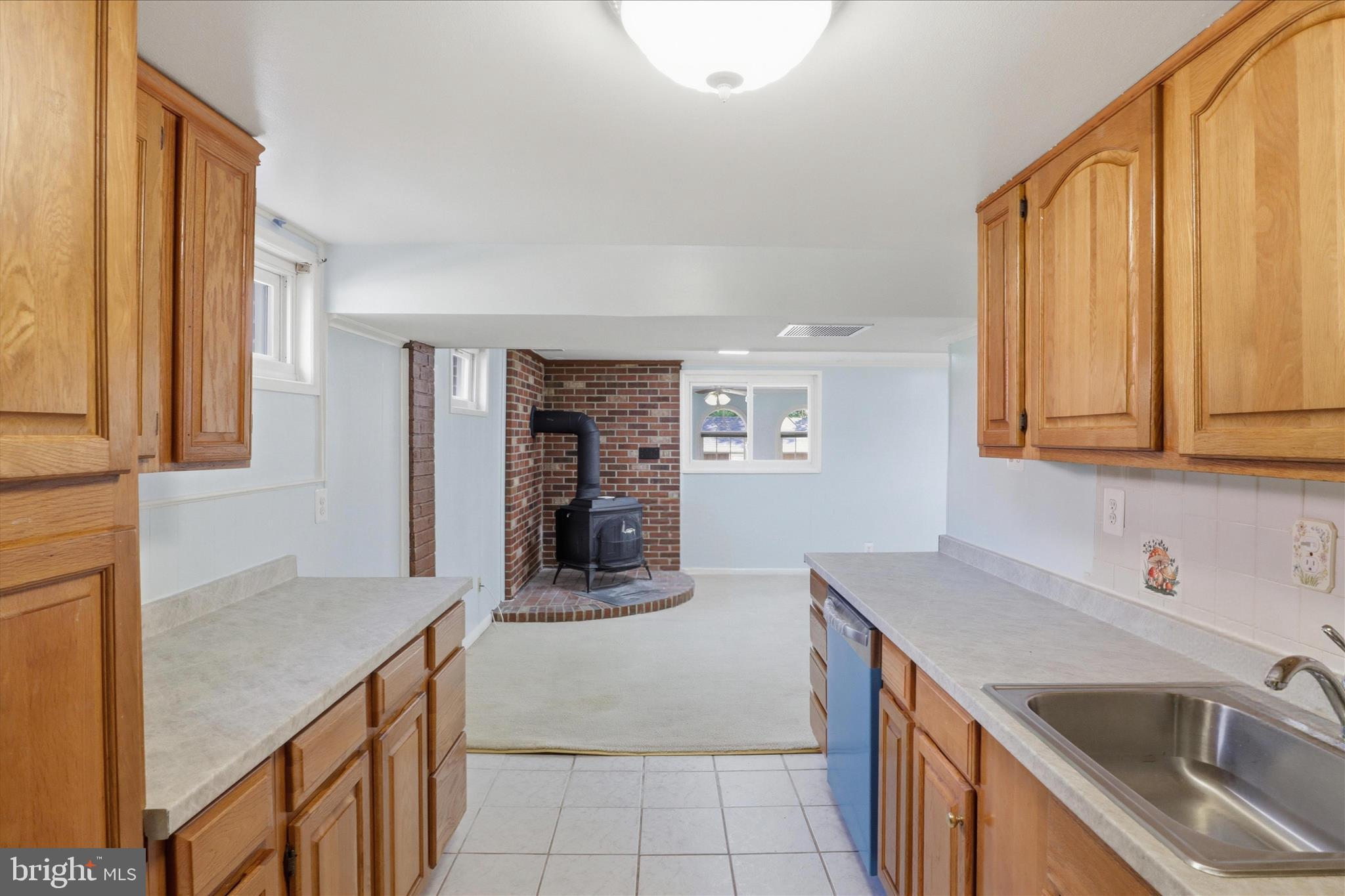 6718 Ruskin Street Springfield, VA 22150 - Photo 45 of 71 Lower Level- Full Second Kitchen