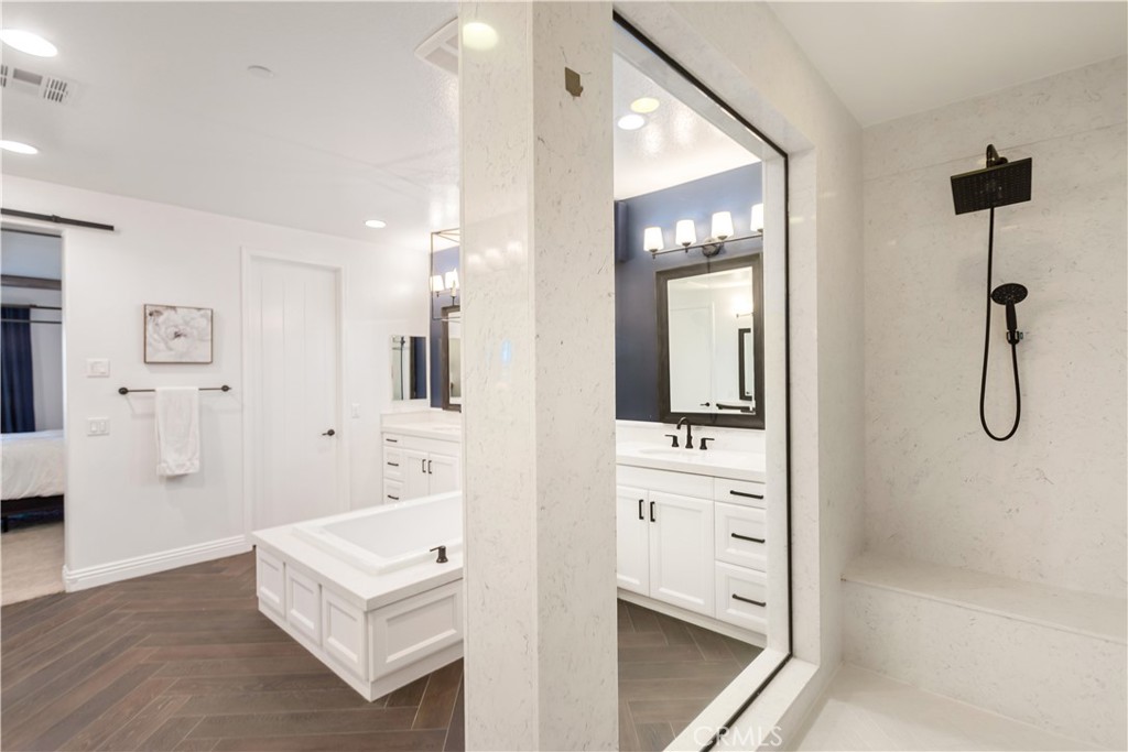 12213 Cortona Place Riverside, CA 92503 - Photo 58 of 75 Second Floor Primary Bathroom