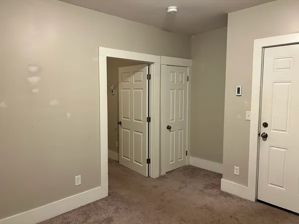 $1,300 | 45 Greenwood Street, Unit 2R, Gardner, MA 01440