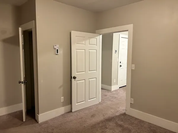 $1,300 | 45 Greenwood Street, Unit 2R, Gardner, MA 01440