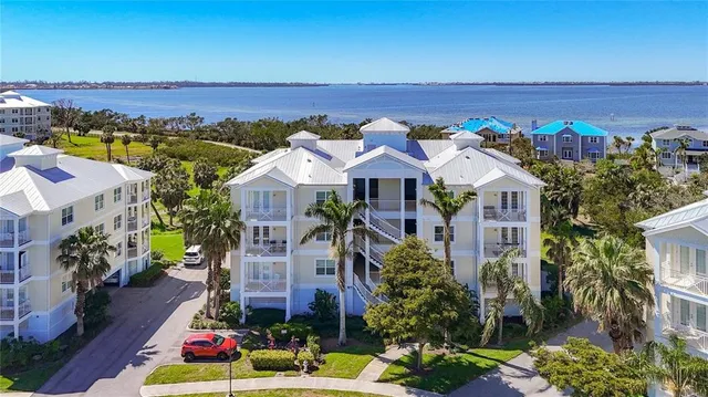 $498,900 | 7810 34th Avenue West, Unit 103, Bradenton, FL 34209