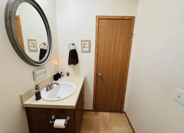 $68,000 | 69205 Garver Road, Unit 2, Edwardsburg, MI 49112