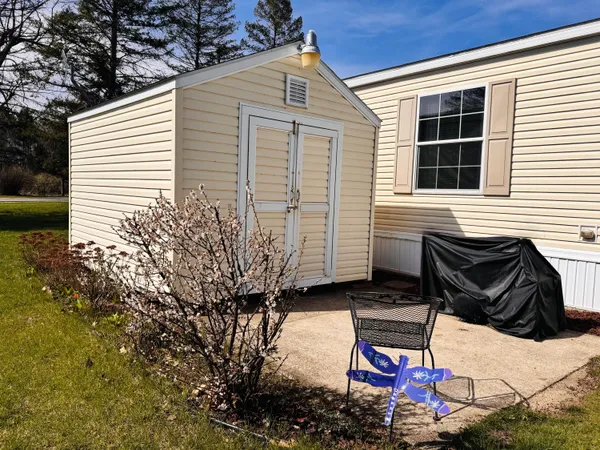 $68,000 | 69205 Garver Road, Unit 2, Edwardsburg, MI 49112