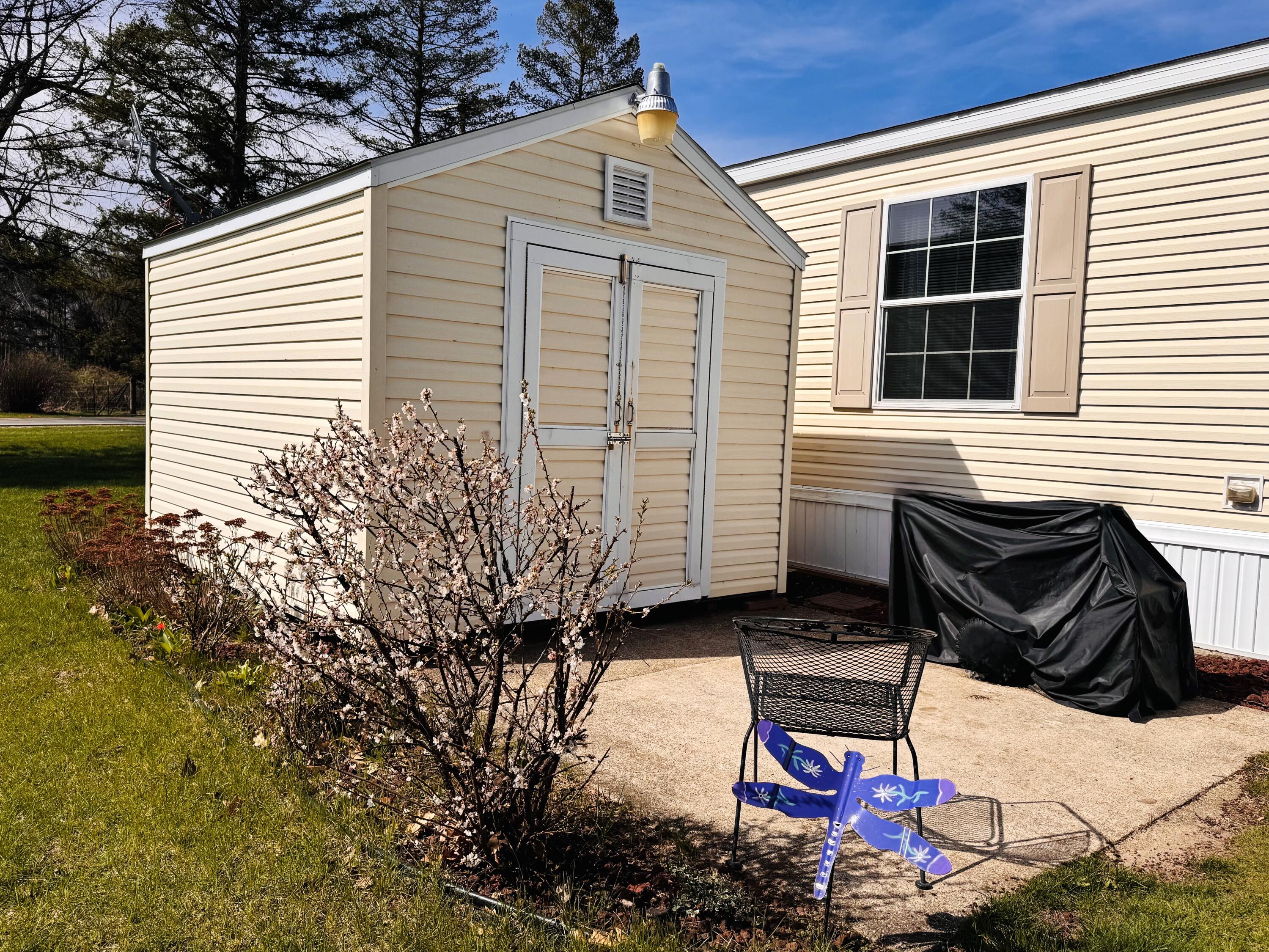 69205 Garver Road, Unit 2 Edwardsburg, MI 49112 - Photo 21 of 23 IMG_6252