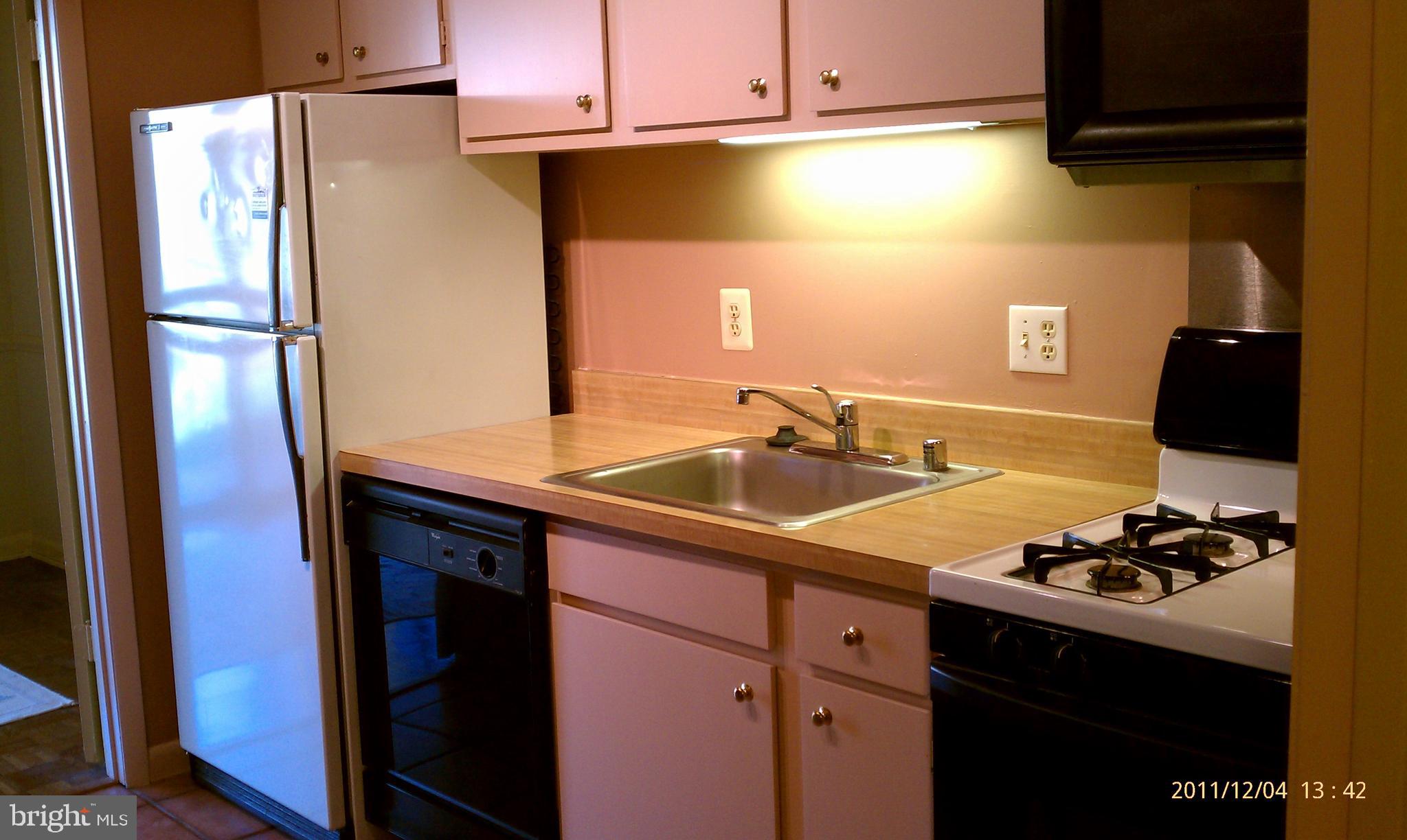 18 Cross Keys Road, Unit 18C Baltimore, MD 21210 - Photo 3 of 17