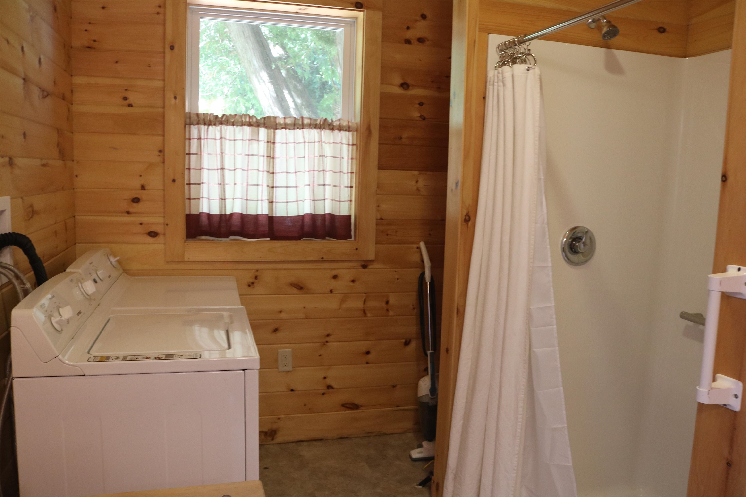 78 Hammond Shore Road Franklin, VT 05457 - Photo 17 of 34 Gallery Image 17