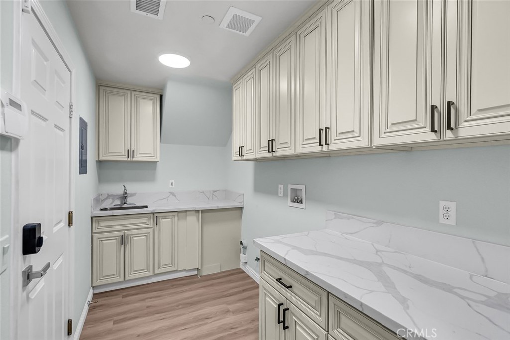 7535 Misty View Place Riverside, CA 92506 - Photo 44 of 75 laundry