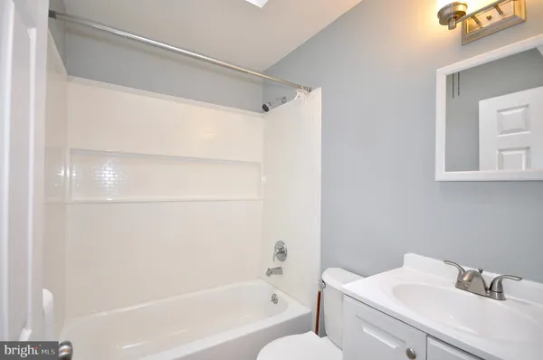 $1,600 | 3432-00 Ashfield Lane, Philadelphia, PA 19114