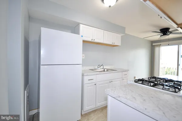 $1,600 | 3432-00 Ashfield Lane, Philadelphia, PA 19114