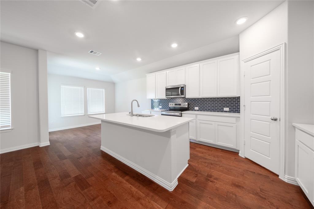 3337 Longfellow Avenue Anna, TX 75409 - Photo 3 of 33 Kitchen