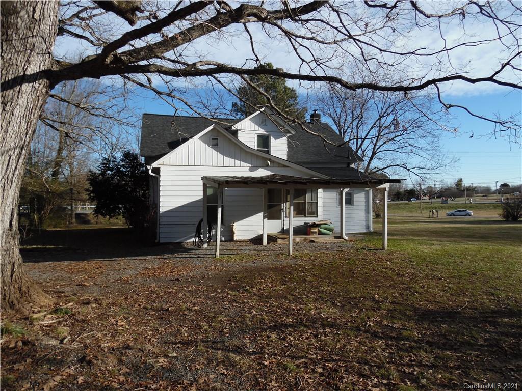808 Emmanuel Church Road Conover, NC 28613 - Photo 4 of 26 Gallery Image 4
