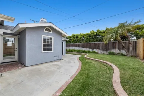 $2,995,000 | 2328 Margaret Drive, Newport Beach, CA 92663