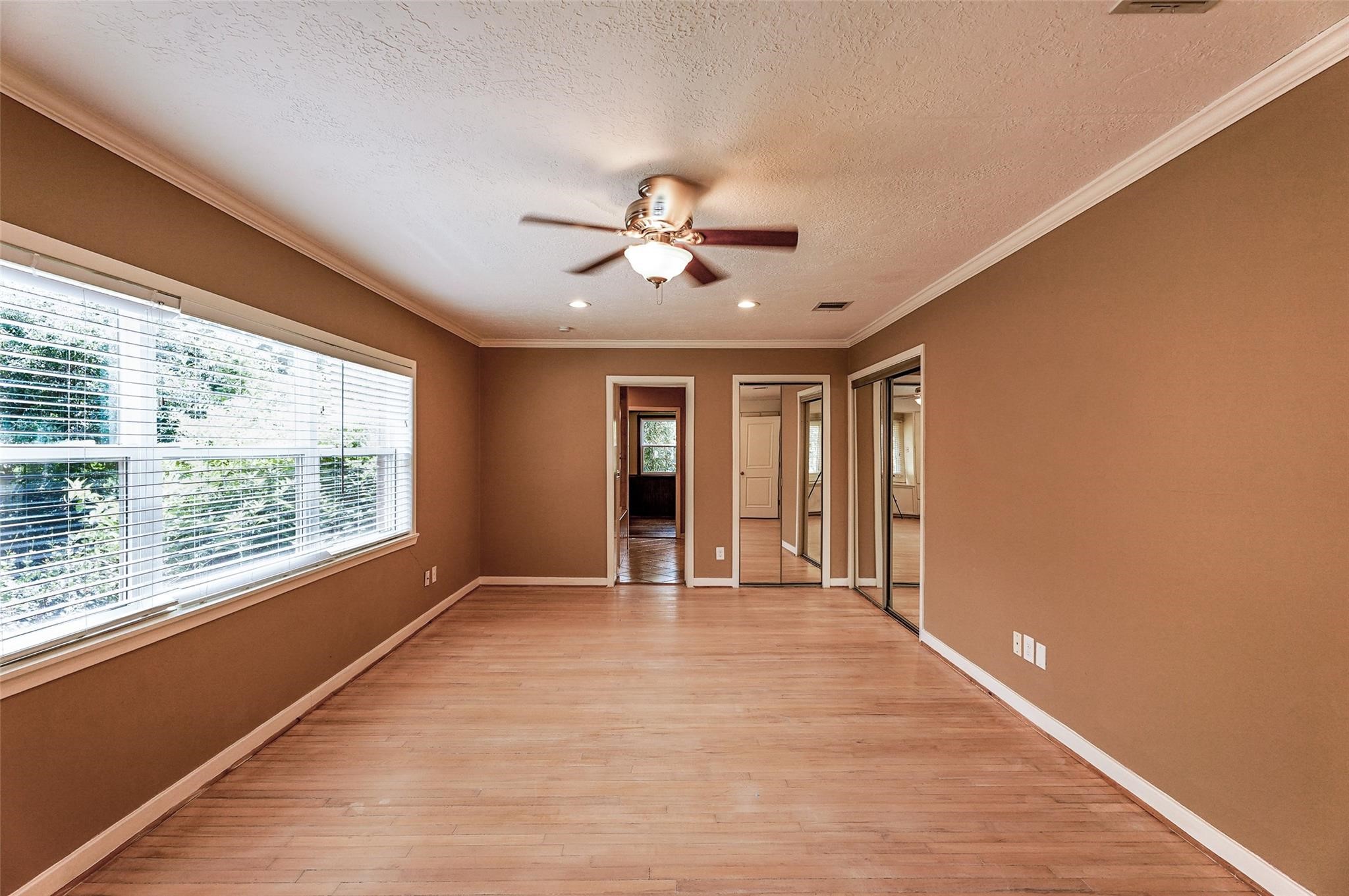 3827 Drake Street Houston, TX 77005 - Photo 16 of 29 Gallery Image 16