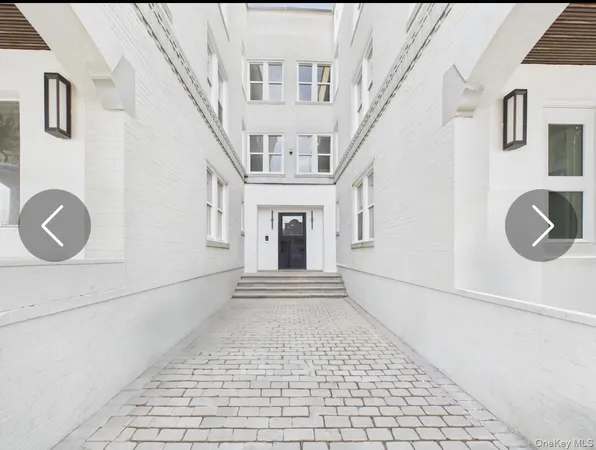 $2,500 | 315 West Broadway, Unit 1P, Long Beach, NY 11561