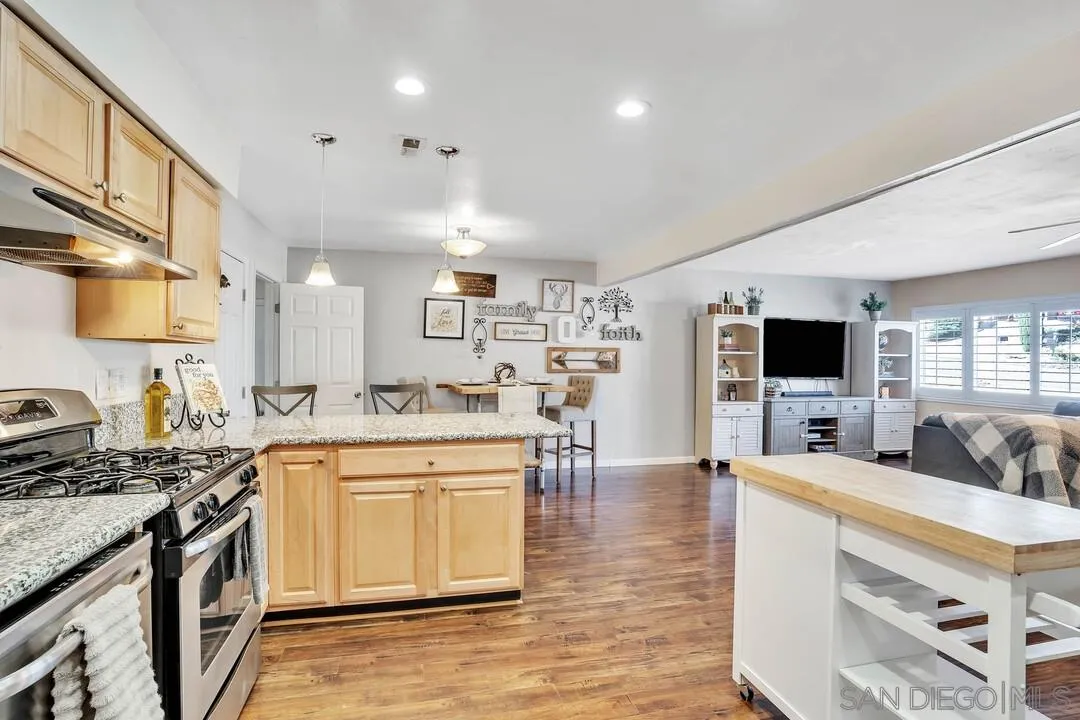 1225 Cresthill Road El Cajon, CA 92021 - Photo 9 of 45 Gallery Image 9