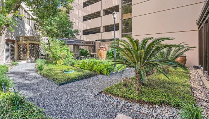 3525 Sage Road, Unit 718 Houston, TX 77056 - Photo 17 of 35