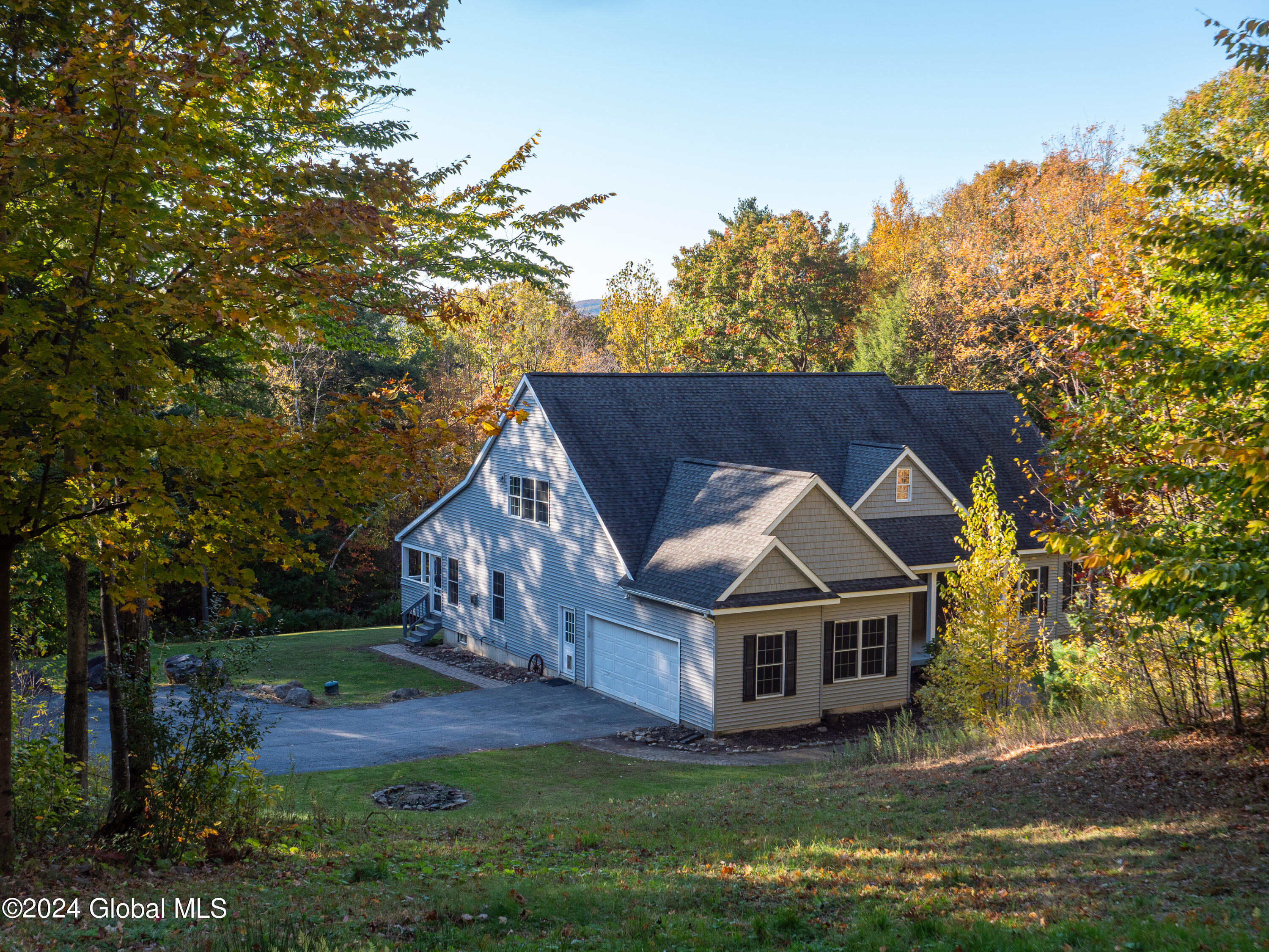 92 Hollister Road Corinth, NY 12822 - Photo 2 of 35 92 Holister-46