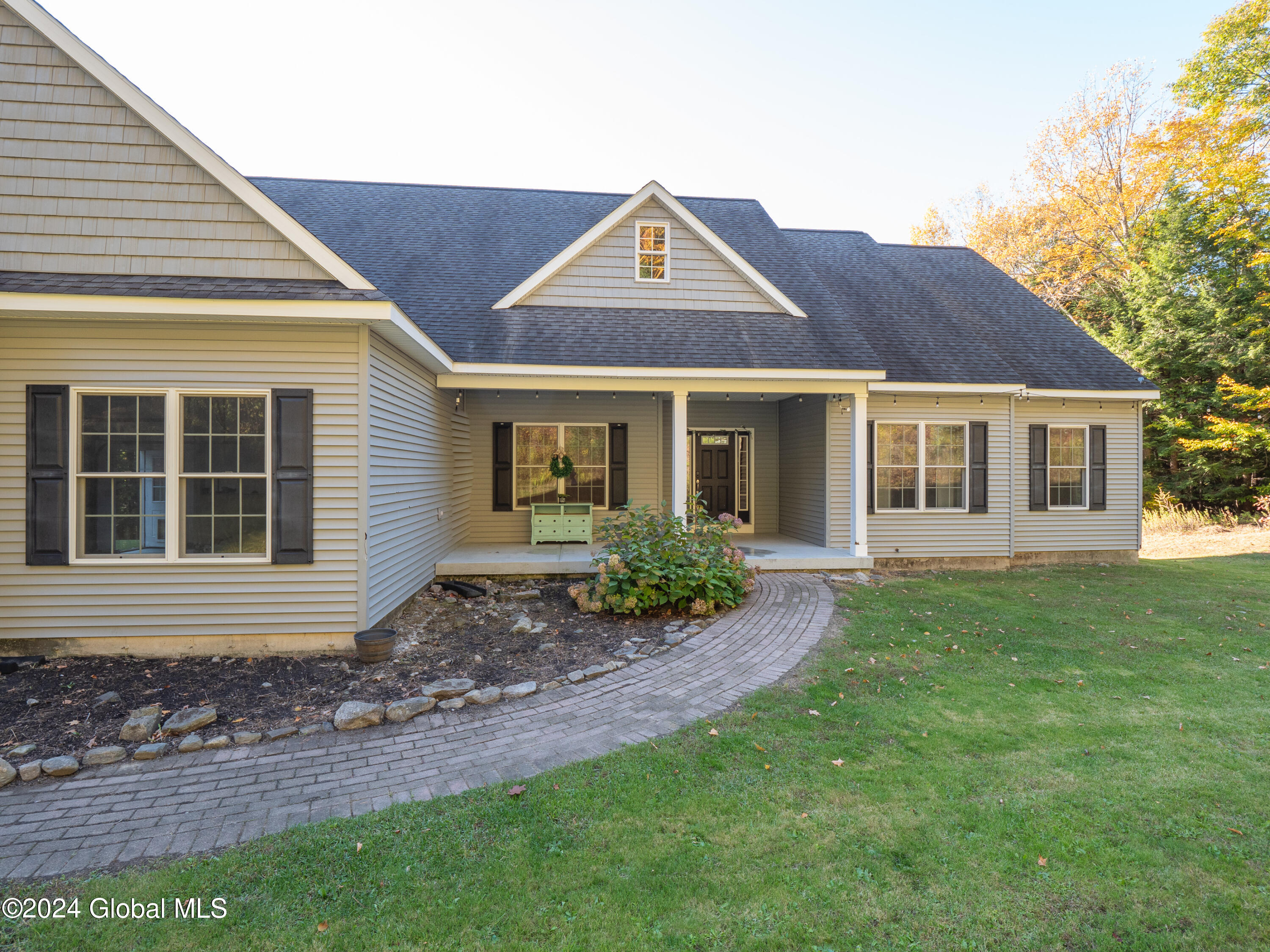 92 Hollister Road Corinth, NY 12822 - Photo 3 of 35 92 Holister-39